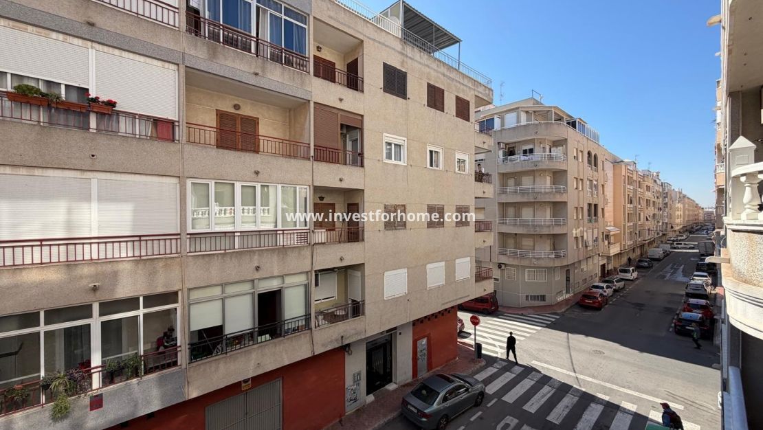 Reventa - Apartamento - Torrevieja - Estacion De Autobuses
