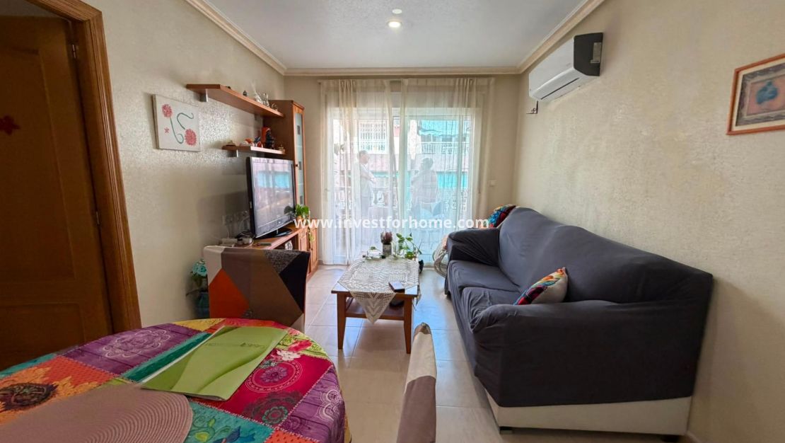 Reventa - Apartamento - Torrevieja - Estacion De Autobuses