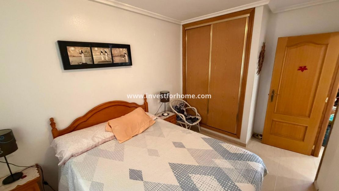 Reventa - Apartamento - Torrevieja - Estacion De Autobuses