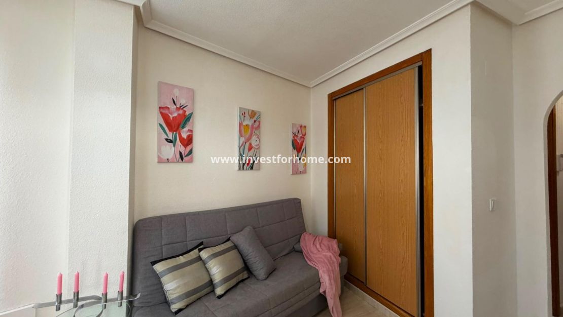 Reventa - Apartamento - Torrevieja - Estacion De Autobuses