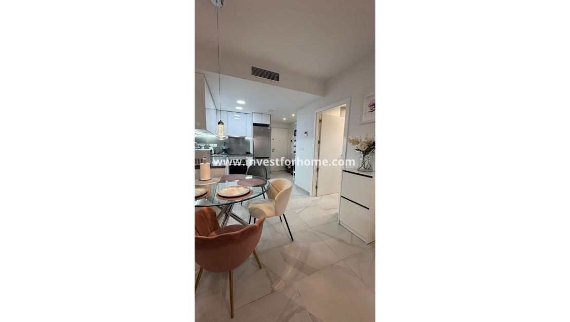 Reventa - Apartamento - Torrevieja - Estacion De Autobuses