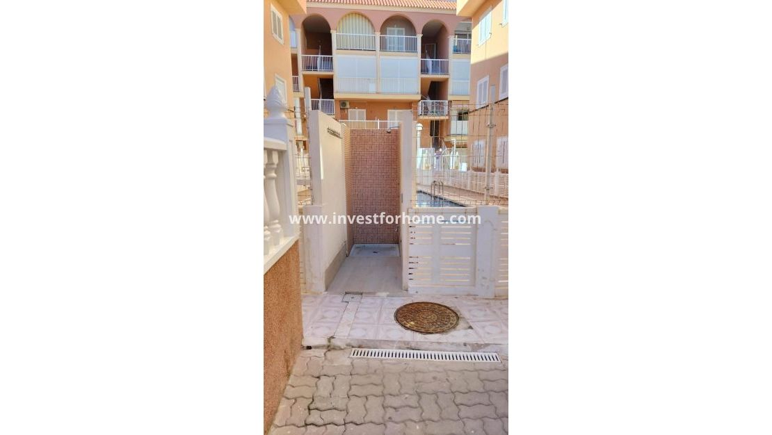 Reventa - Apartamento - Torrevieja - Gaspar Perrelló