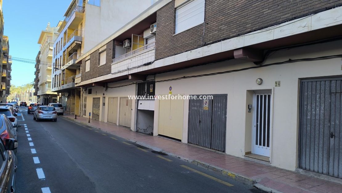 Reventa - Apartamento - Torrevieja - Las Piscinas Naturales