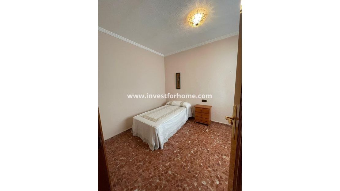 Reventa - Apartamento - Torrevieja - Las Piscinas Naturales