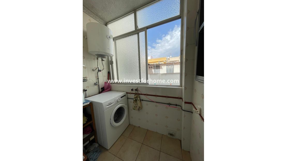 Reventa - Apartamento - Torrevieja - Las Piscinas Naturales