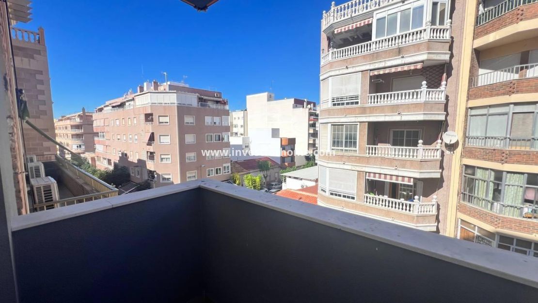 Reventa - Apartamento - Torrevieja - PARQUE DE LAS NACIONES