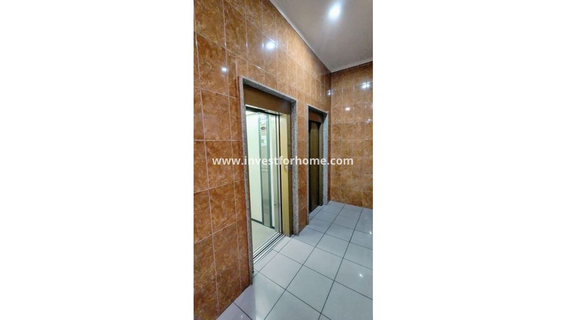 Reventa - Apartamento - Torrevieja - Playa de los Locos