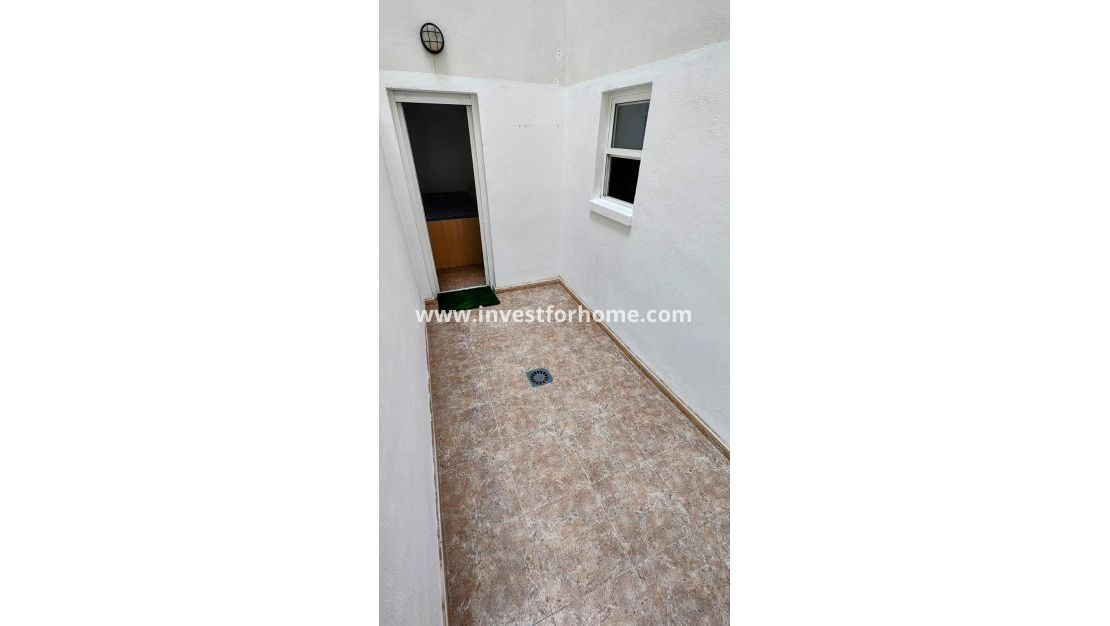 Reventa - Apartamento - Torrevieja - Playa de los Locos