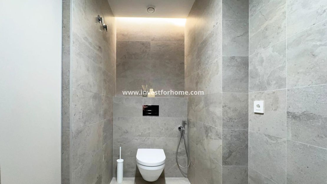 Reventa - Apartamento - Torrevieja - Playa de los Locos