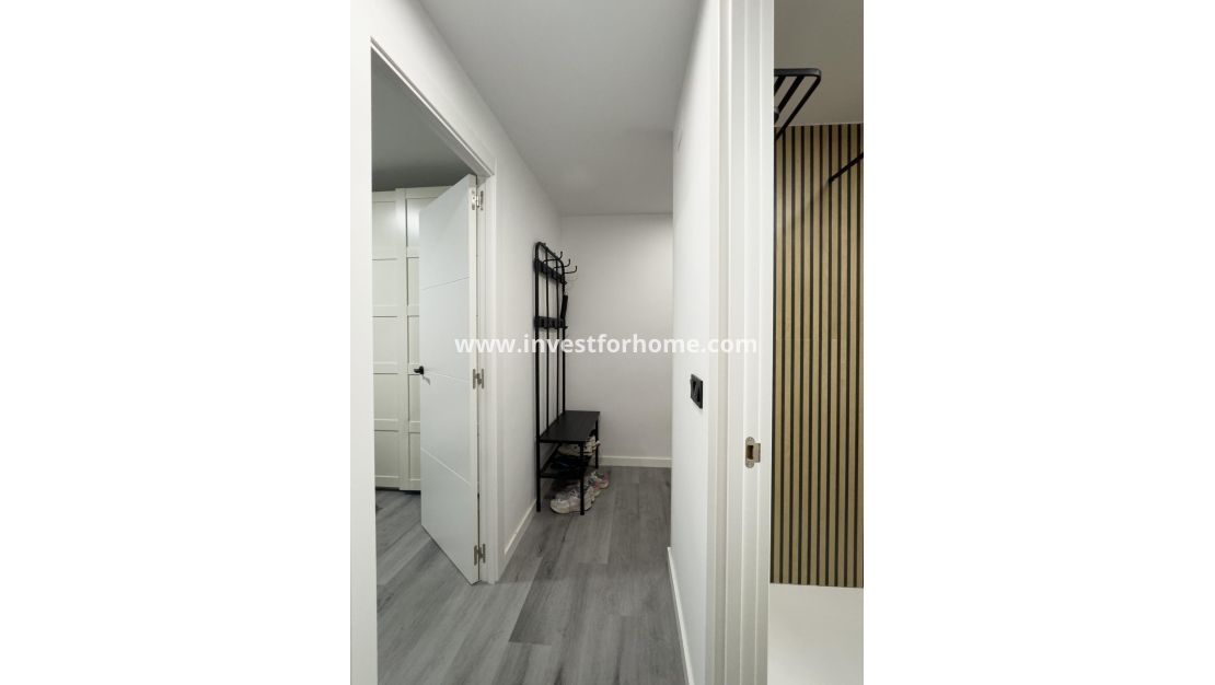 Reventa - Apartamento - Torrevieja - Playa de los Locos