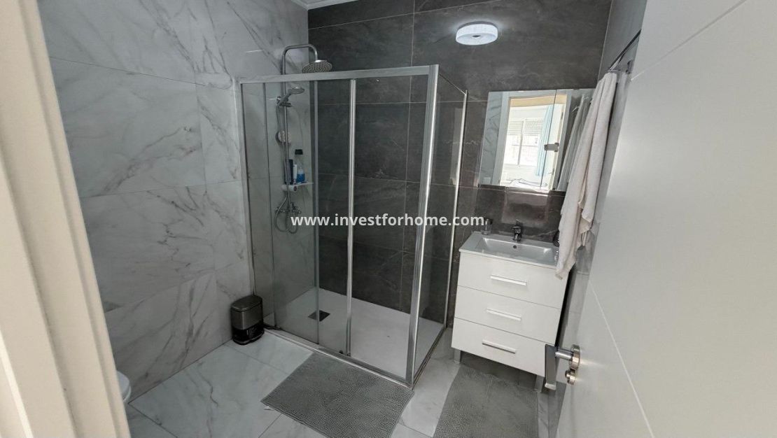 Reventa - Apartamento - Torrevieja - Playa de los Locos
