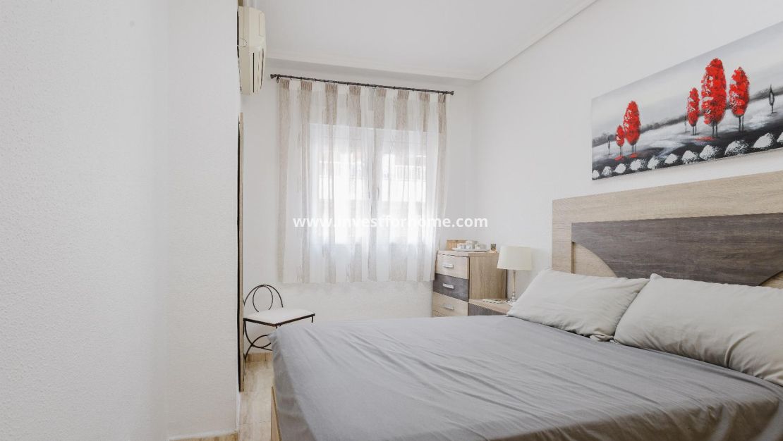 Reventa - Apartamento - Torrevieja - Playa del Acequión
