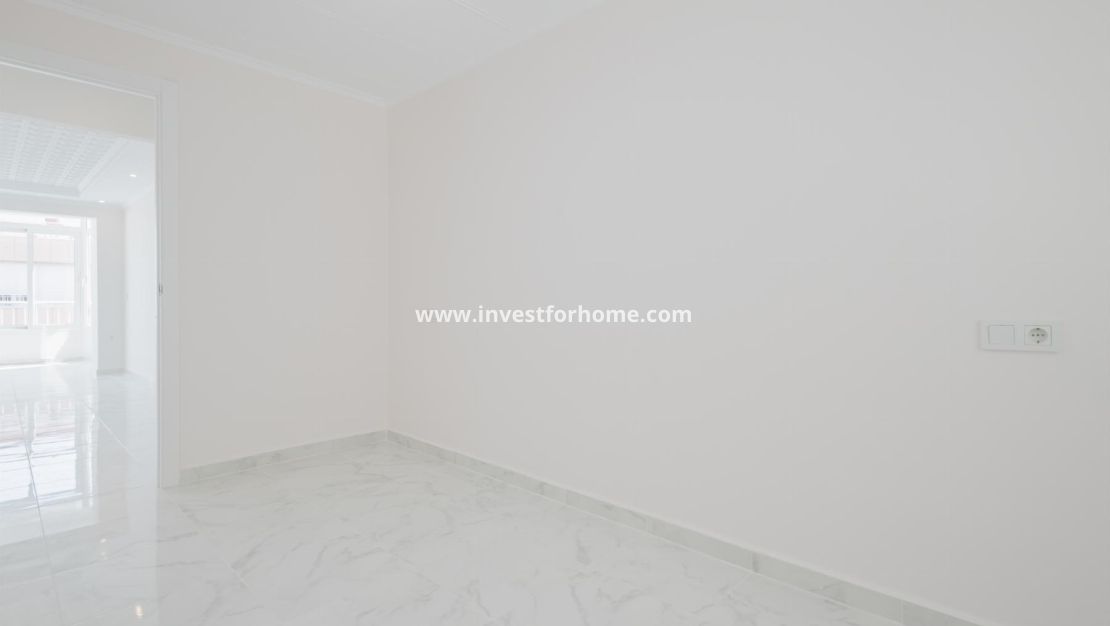 Reventa - Apartamento - Torrevieja - Playa del Acequión