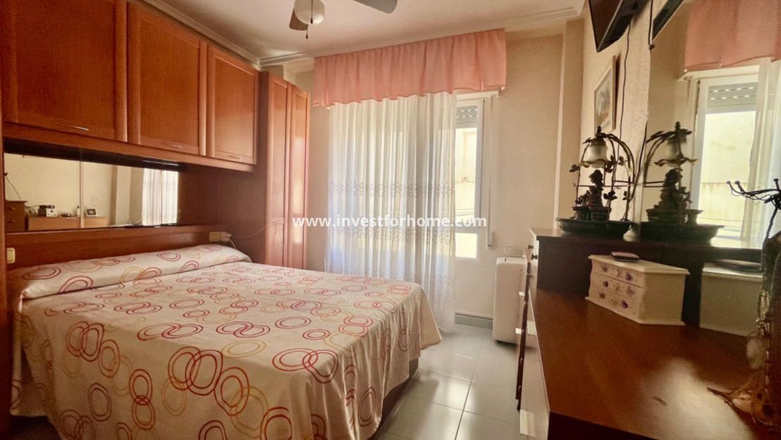 Reventa - Apartamento - Torrevieja - Playa del Cura