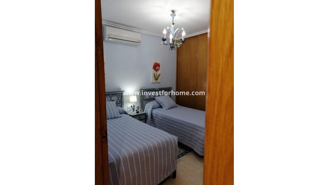 Reventa - Apartamento - Torrevieja - Playa del Cura