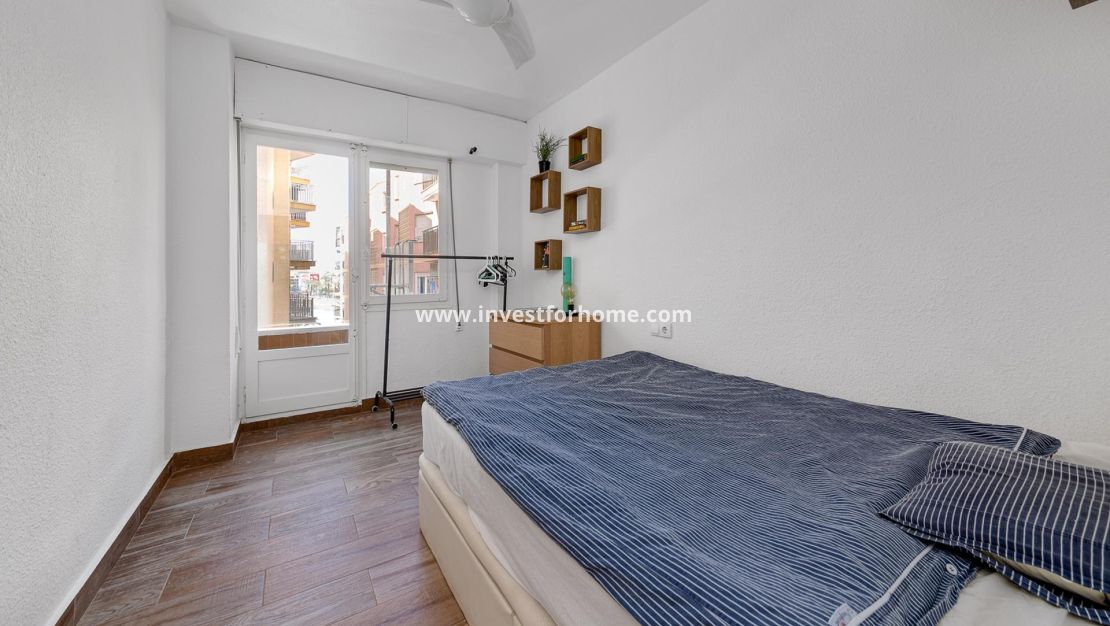 Reventa - Apartamento - Torrevieja - Playa del Cura