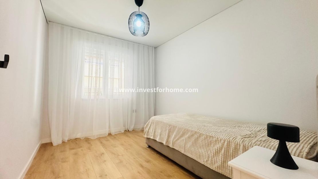 Reventa - Apartamento - Torrevieja - Playa del Cura