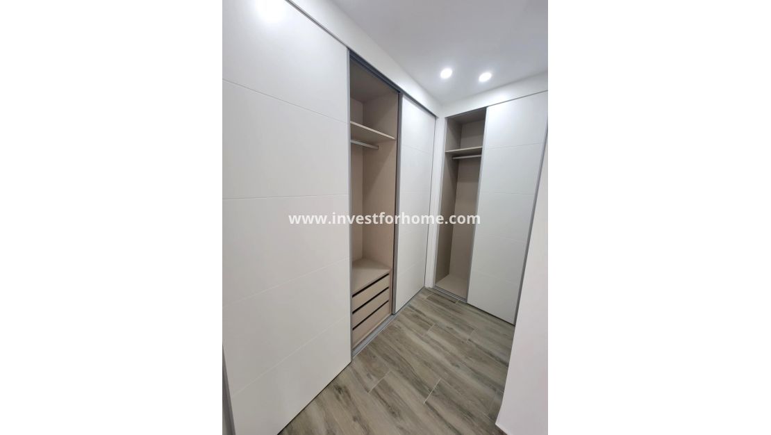 Reventa - Apartamento - Torrevieja - Playa del Cura