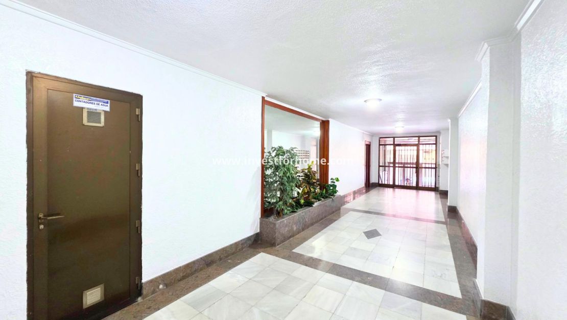 Reventa - Apartamento - Torrevieja - Playa del Cura