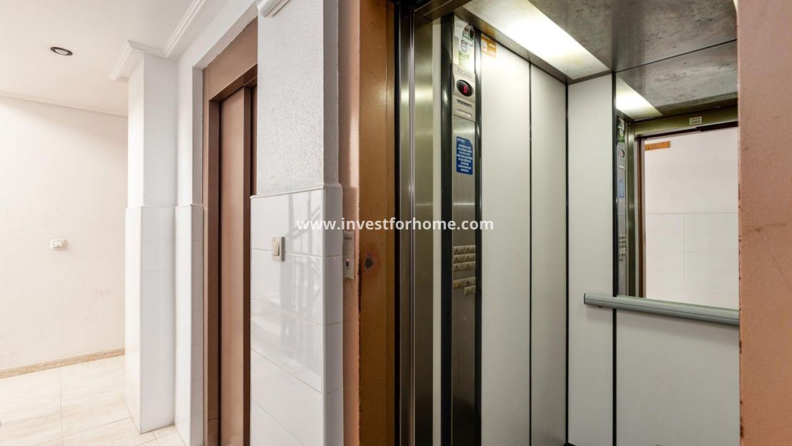 Reventa - Apartamento - Torrevieja - Playa del Cura