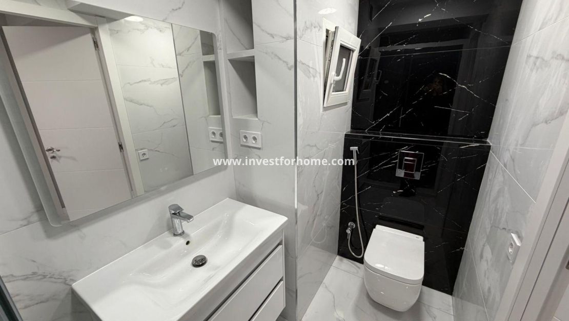 Reventa - Apartamento - Torrevieja - Playa del Cura