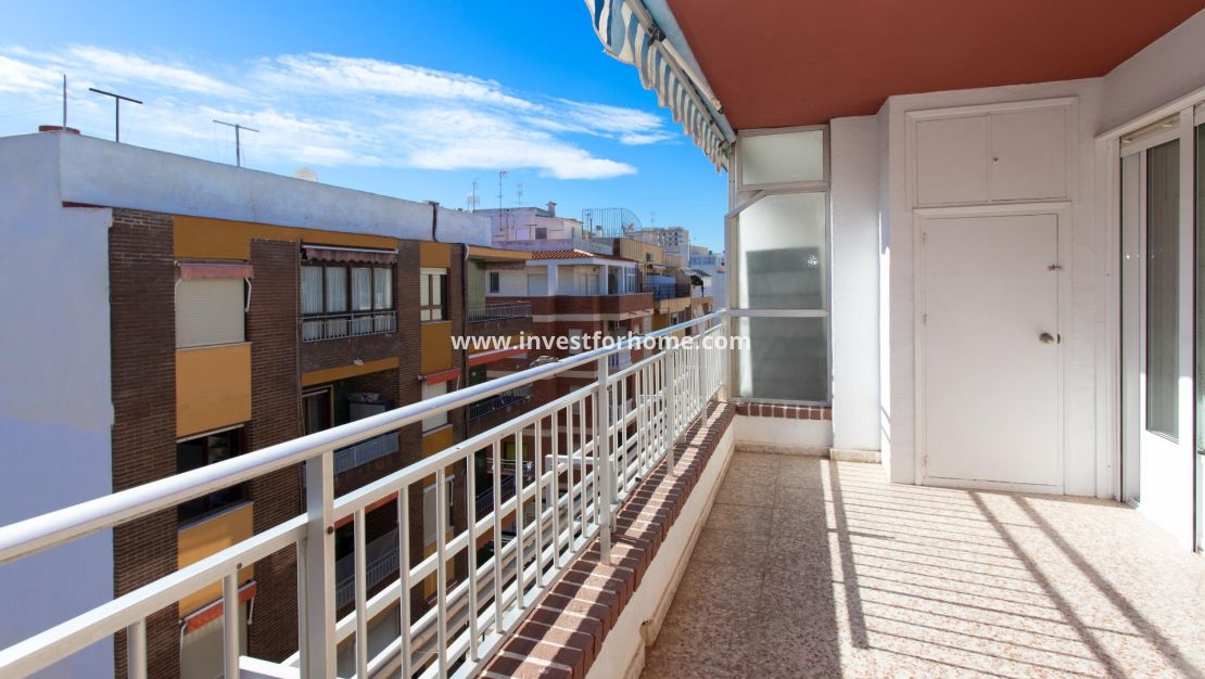 Reventa - Apartamento - Torrevieja - Playa del Cura