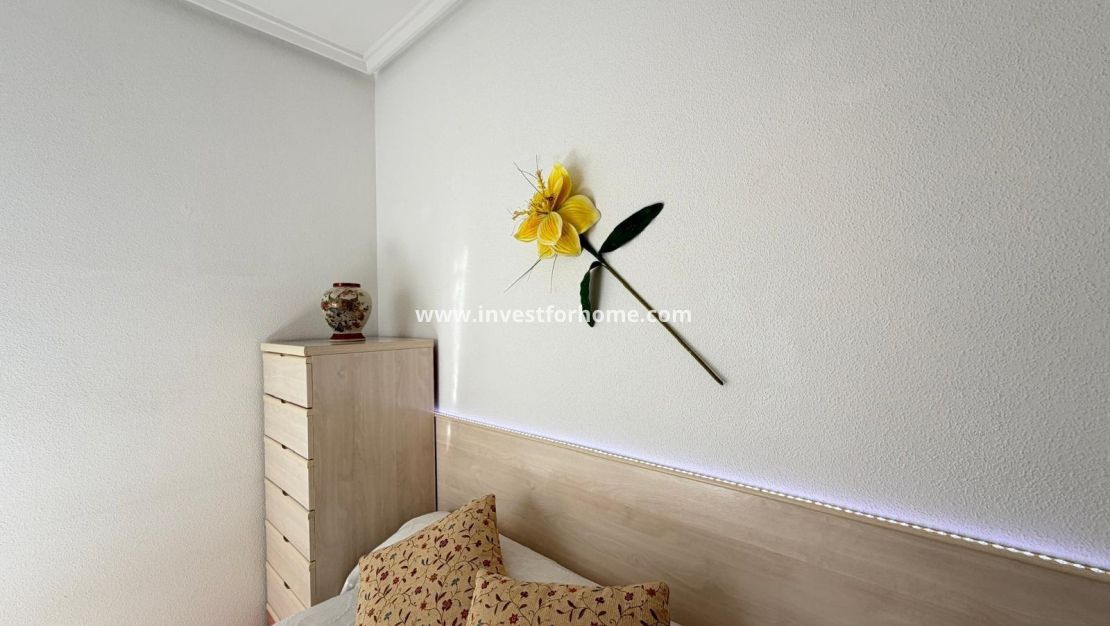 Reventa - Apartamento - Torrevieja - Playa del Cura
