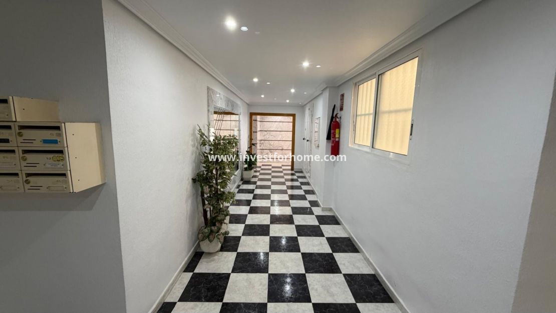 Reventa - Apartamento - Torrevieja - Playa del Cura