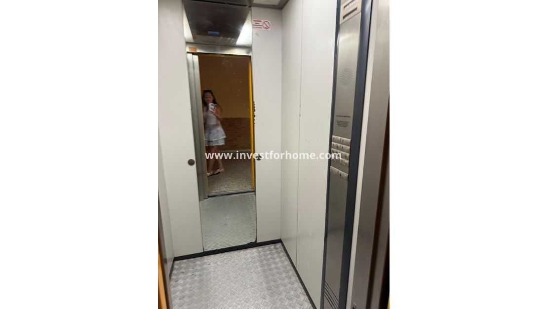 Reventa - Apartamento - Torrevieja - Playa del Cura