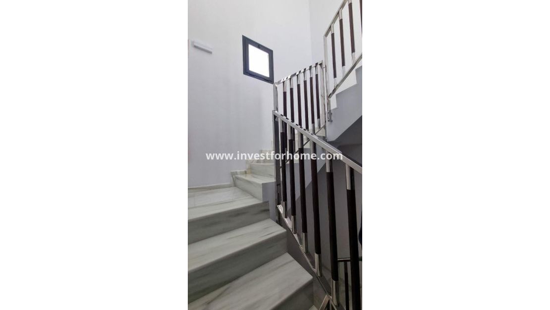 Reventa - Apartamento - Torrevieja - Playa del Cura