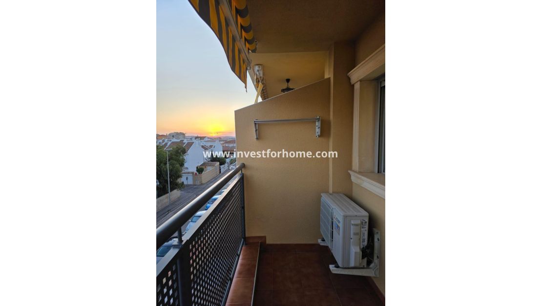 Reventa - Apartamento - Torrevieja - Playa del Cura