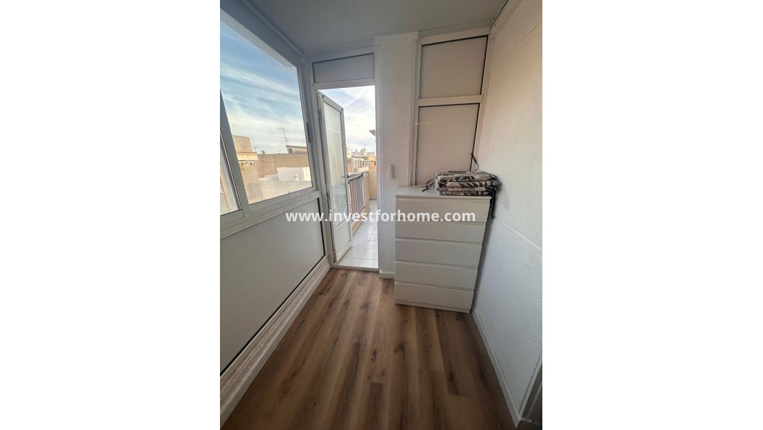 Reventa - Apartamento - Torrevieja - Playa del Cura