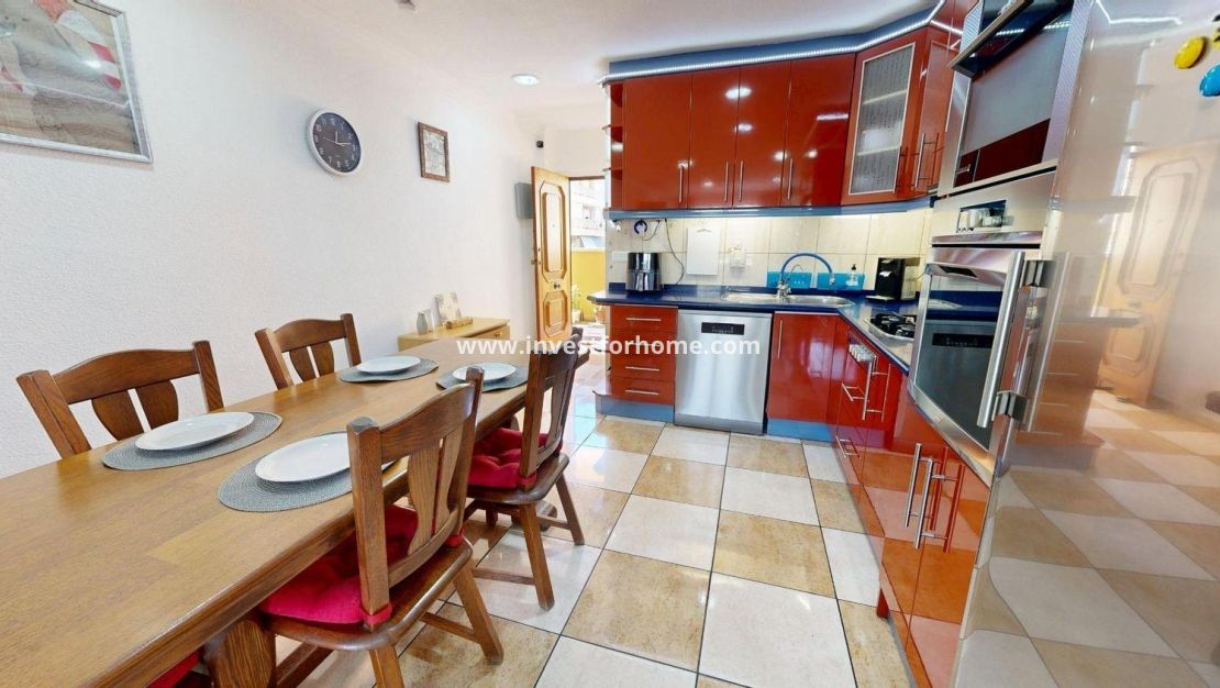 Reventa - Apartamento - Torrevieja - Puerto Deportivo