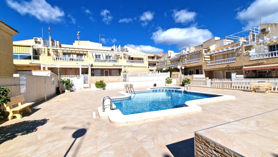 Reventa - Apartamento - Torrevieja - Torrelamata - La Mata