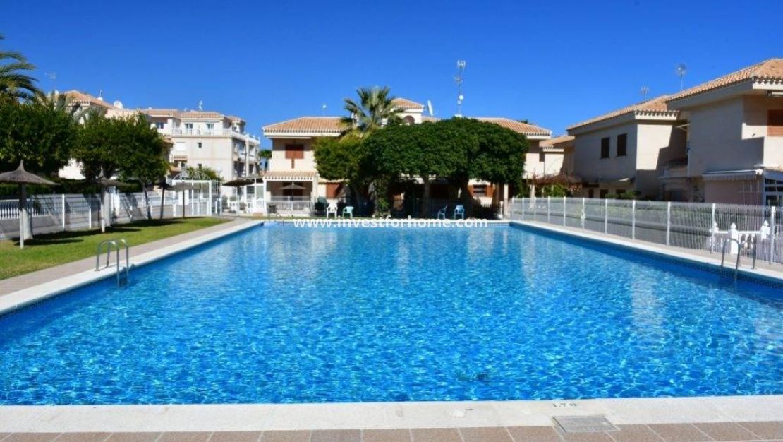Reventa - Bungalow - Orihuela Costa - La Zenia