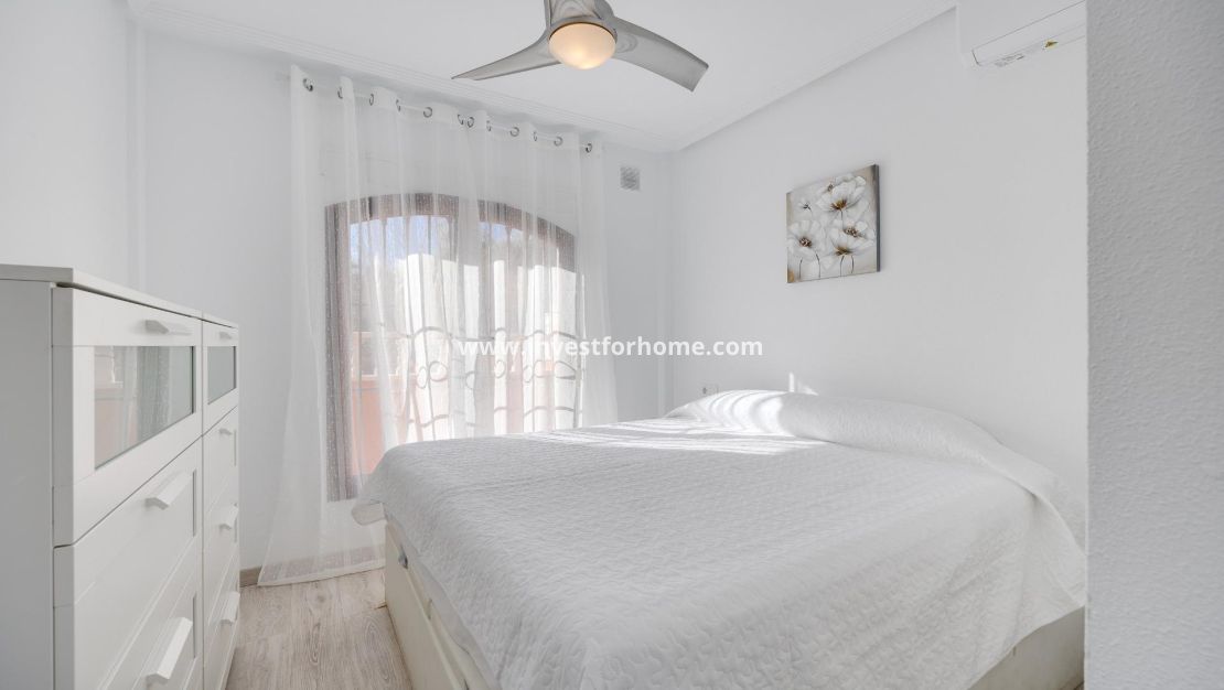 Reventa - Bungalow - Torrevieja - aguas nuevas