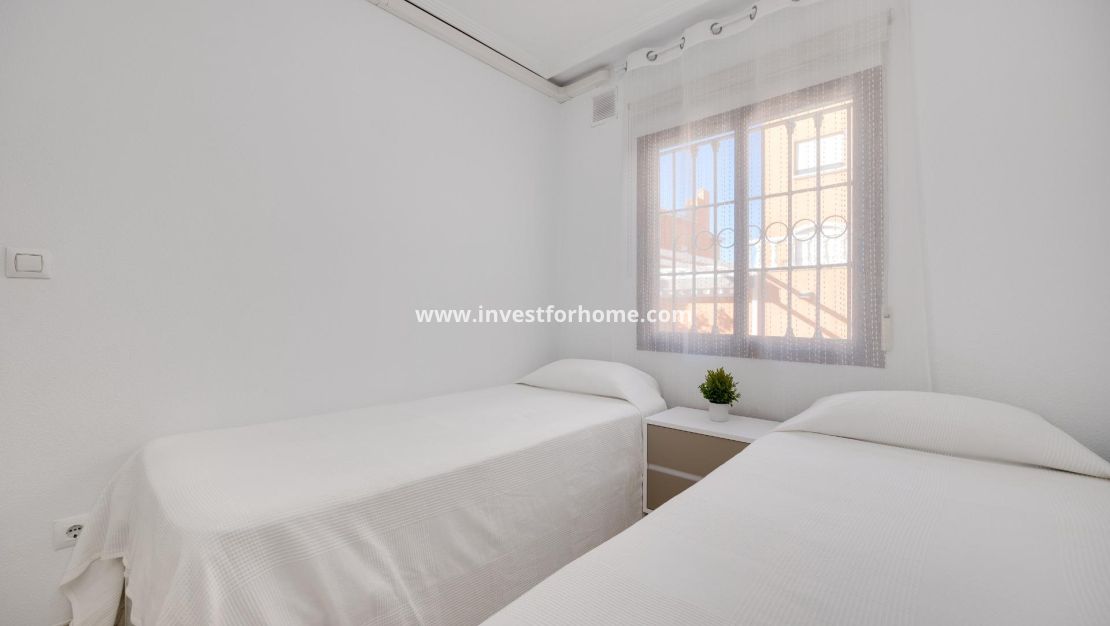 Reventa - Bungalow - Torrevieja - aguas nuevas