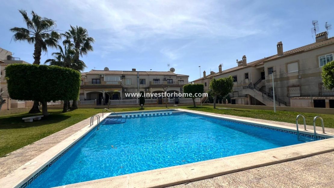 Reventa - Bungalow - Torrevieja - aguas nuevas