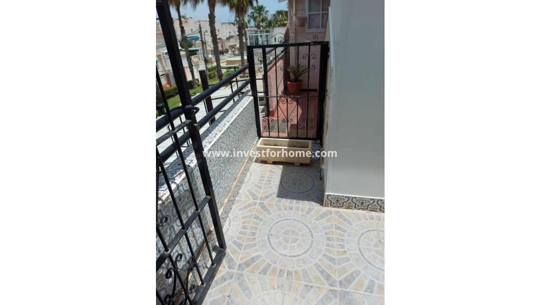 Reventa - Bungalow - Torrevieja - Los Balcones - Los Altos Del Edén