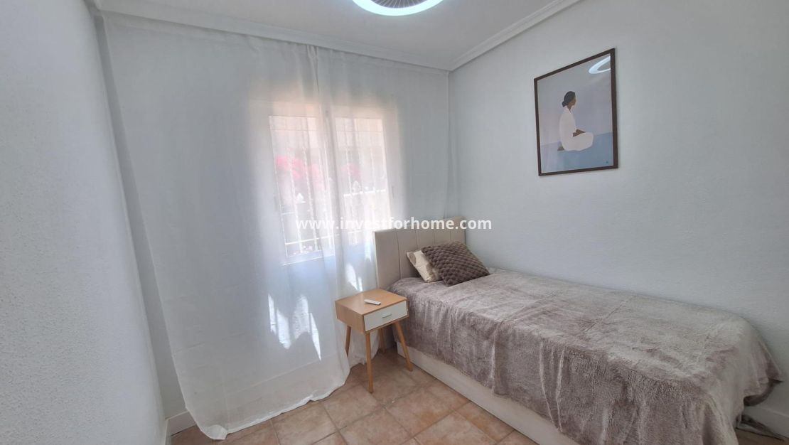 Reventa - Bungalow - Torrevieja - Nueva Torrevieja - Aguas Nuevas