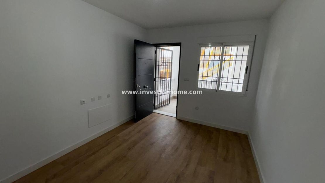 Reventa - Bungalow - Torrevieja - PARQUE DE LAS NACIONES