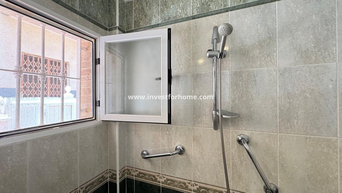 Reventa - Casa - Guardamar del Segura - Urbanizaciones