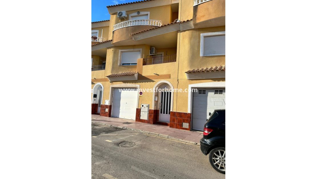 Reventa - Casa - Los Alcázares