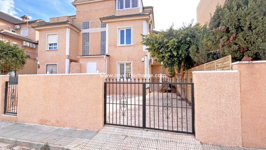 Reventa - Casa - Orihuela Costa - Costa Blanca