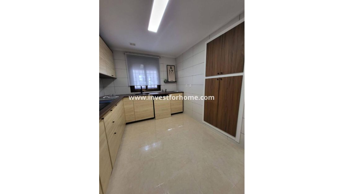 Reventa - Casa - San Miguel de Salinas - Ciudad De Las Comunicaciones