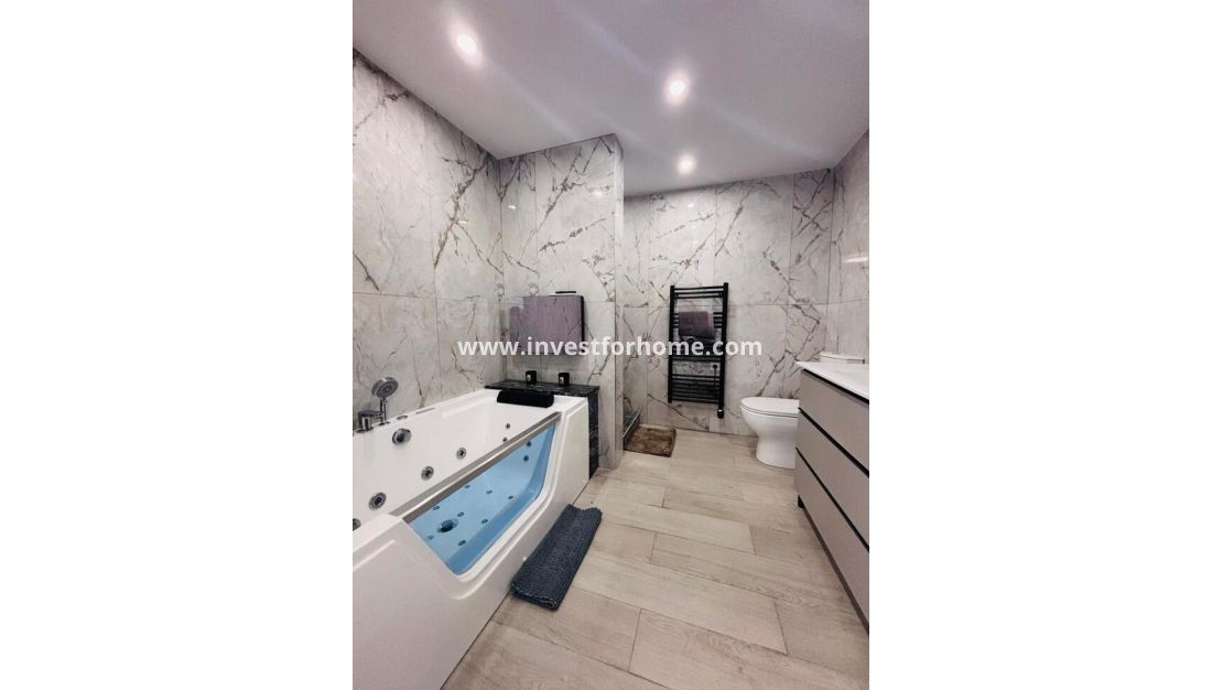 Reventa - Casa - San Miguel de Salinas - Inland