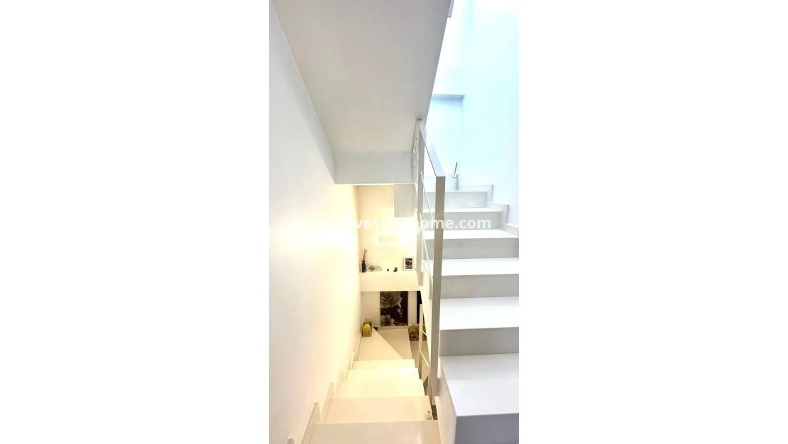 Reventa - Casa - Torrevieja - aguas nuevas