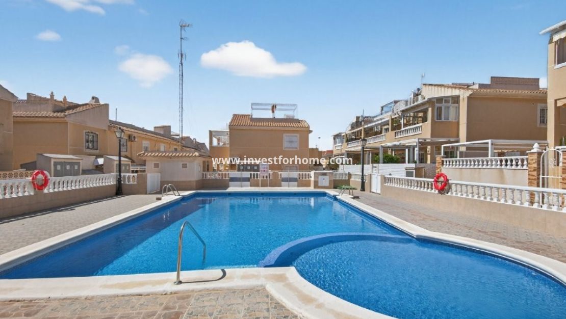 Reventa - Casa - Torrevieja - aguas nuevas