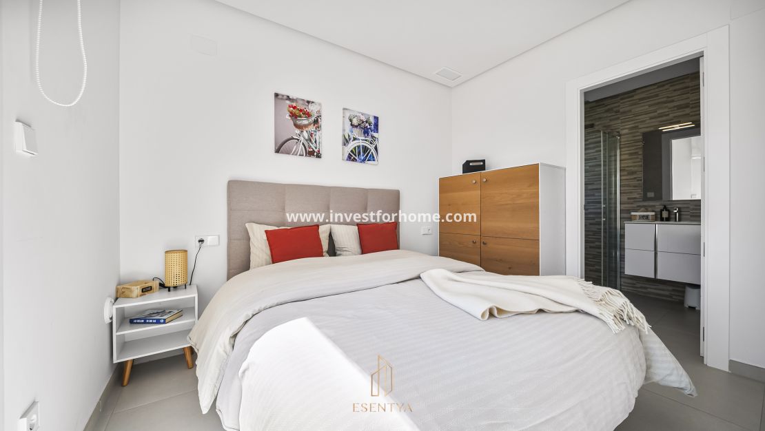 Reventa - Casa - Torrevieja - aguas nuevas