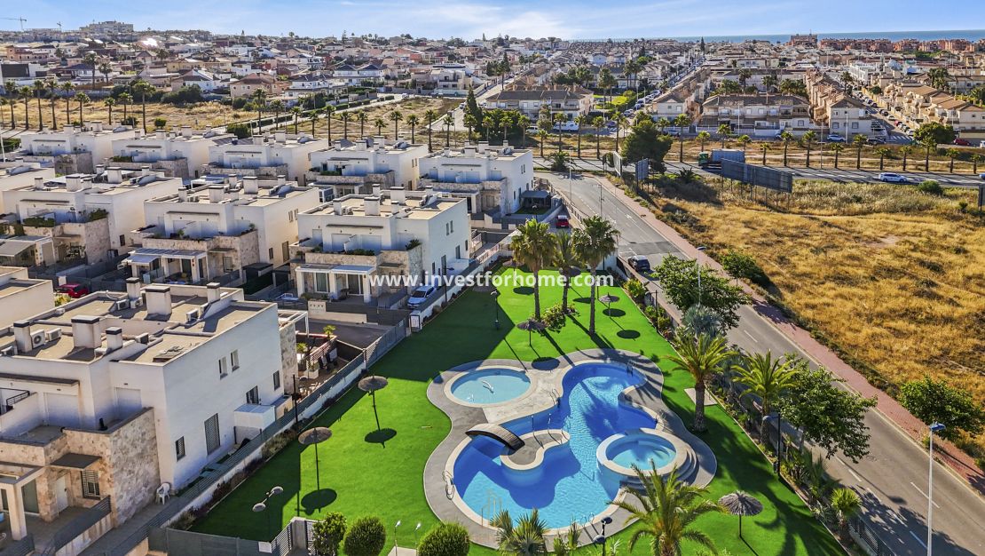 Reventa - Casa - Torrevieja - aguas nuevas